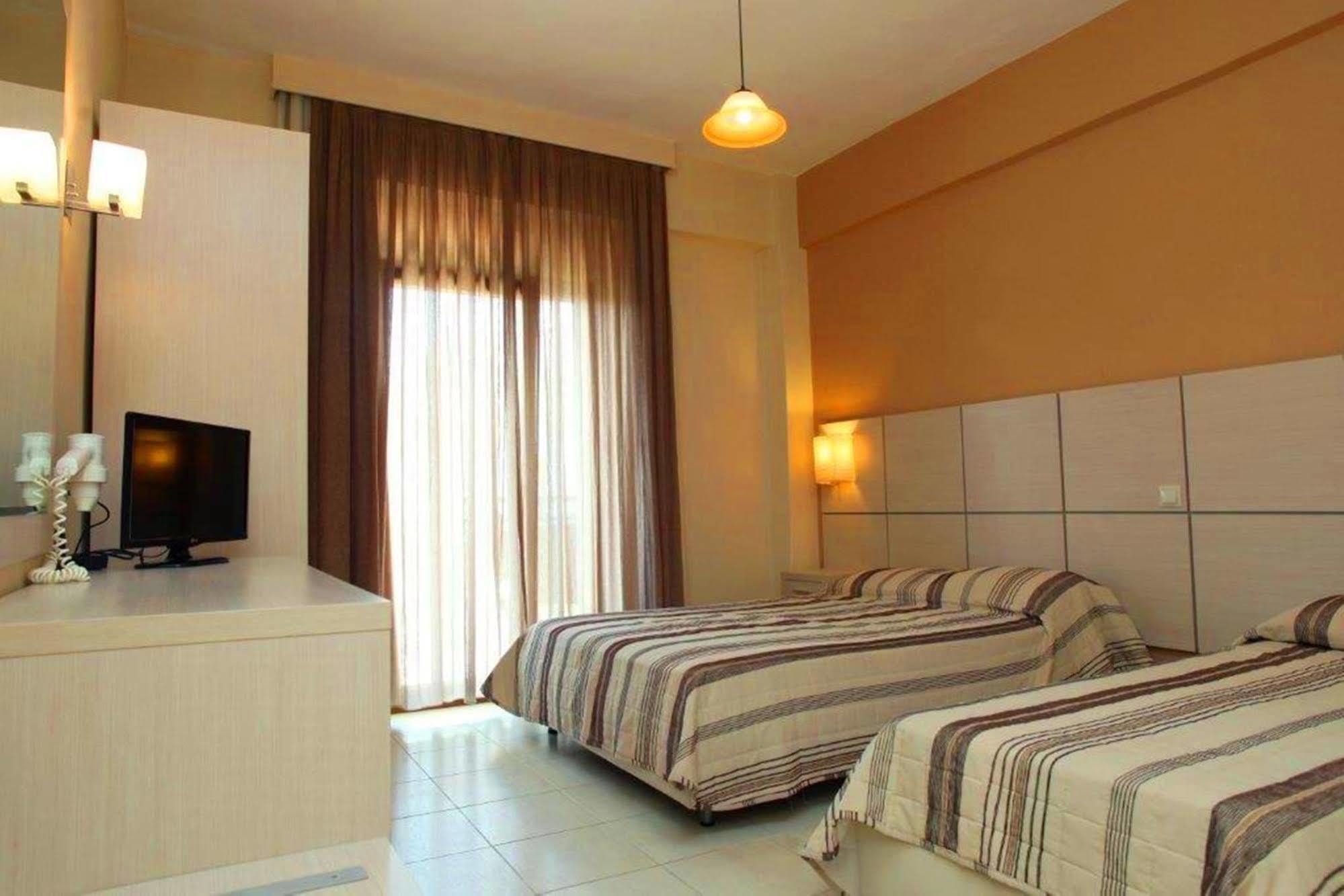 Aristotelis Hotel Fourka Luaran gambar