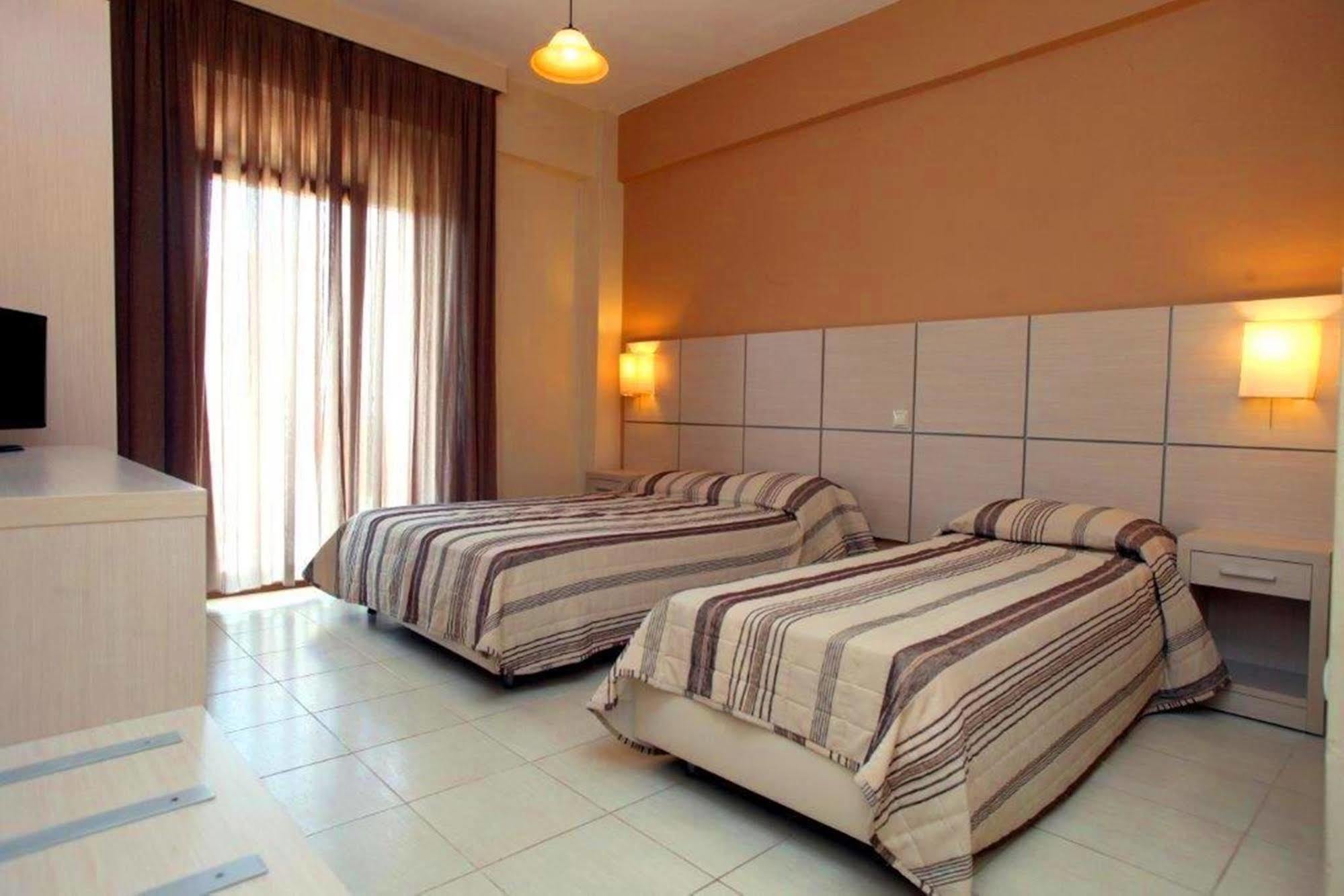 Aristotelis Hotel Fourka Luaran gambar