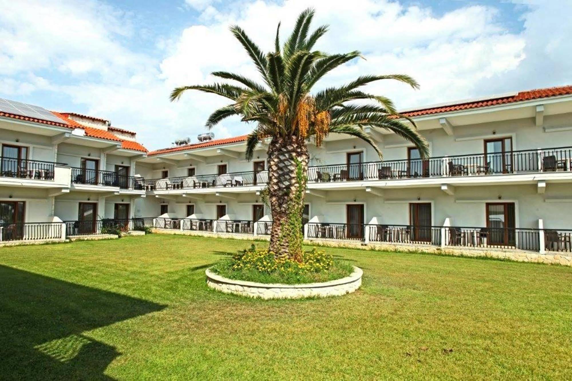 Aristotelis Hotel Fourka Luaran gambar