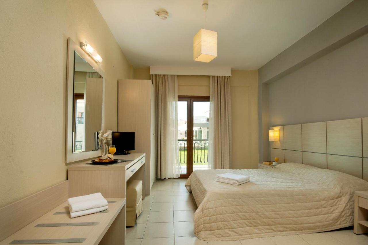 Aristotelis Hotel Fourka Luaran gambar